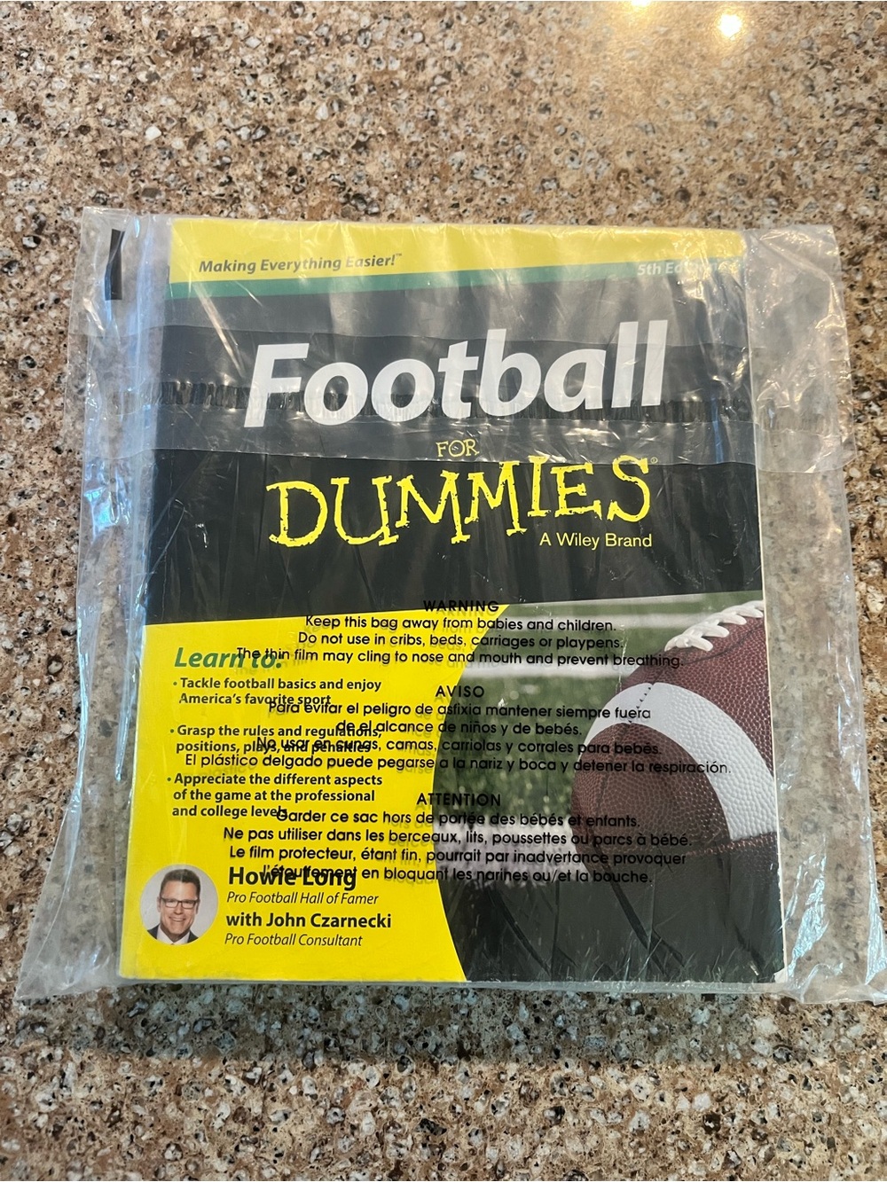 Football For Dummies by Wiley - Yellow & Black Cover